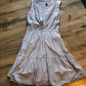 Old Navy sleeveless dress.